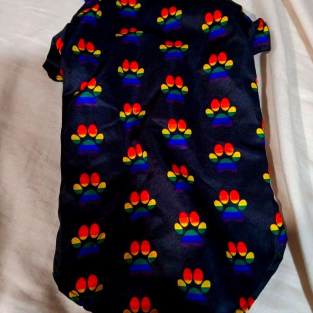 Beautiful Button up collar shirt good for those nights on the town looking sharp